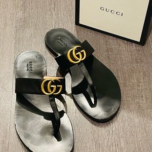 GUCCI Leather Thong Sandal - w Double G/Marmont GG